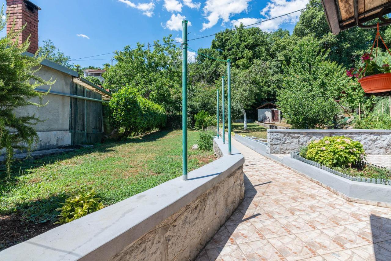 דירות Opric Apartman Knezevic מראה חיצוני תמונה